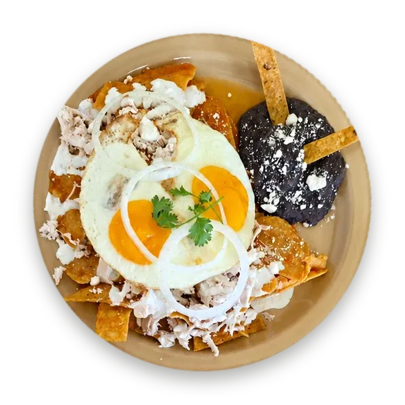 Chilaquiles con huevo estrellado, recién hechos en EDEN